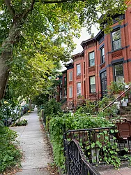 Rented by Living New York