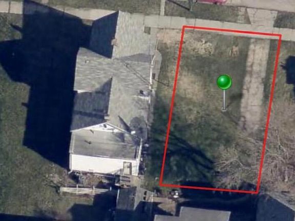 5th image of 721 Vance St
