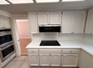 7025 El Fuerte St, Carlsbad, CA 92009