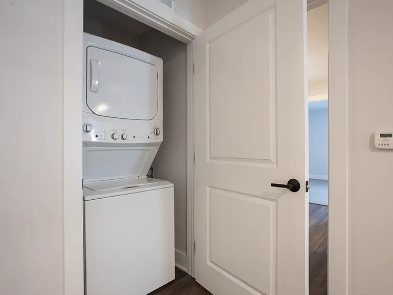 Michigan Street Apartment Homes — Photo 9