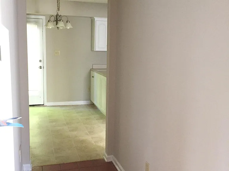 119 Maple Creek Dr — Photo 4