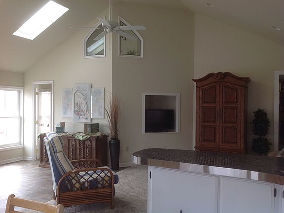 3rd image of 27461 Chilton Ln