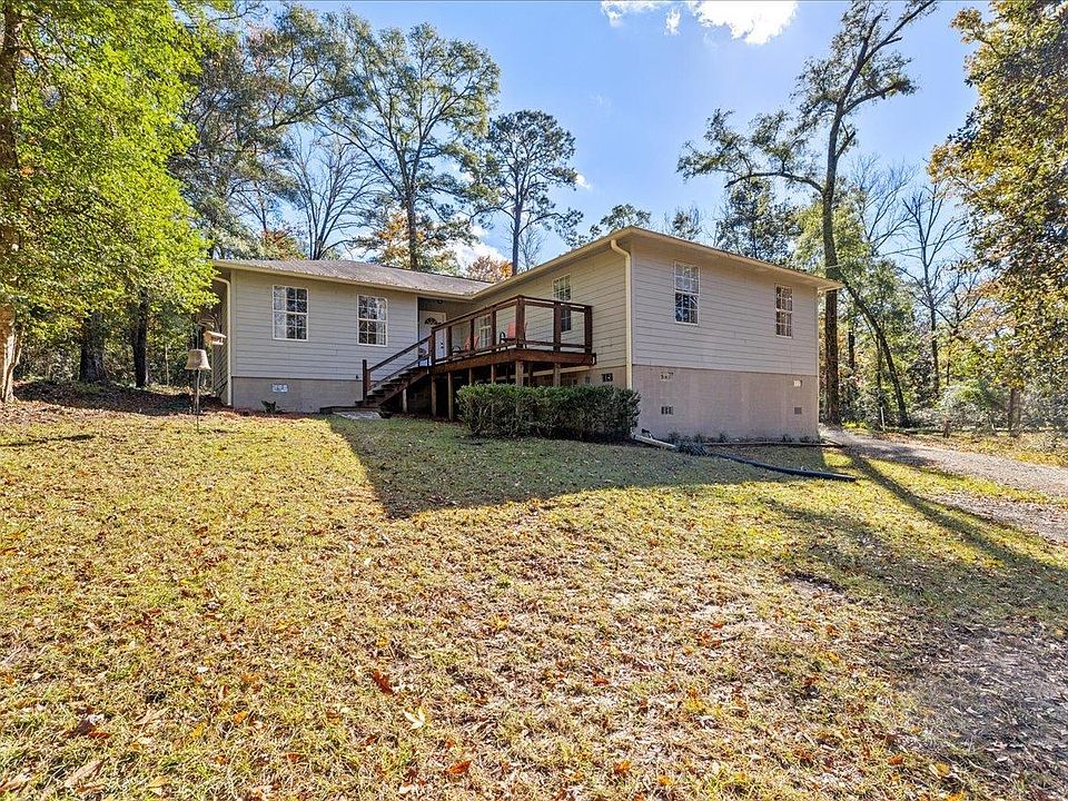 1st image of 415 Honeysuckle Dr