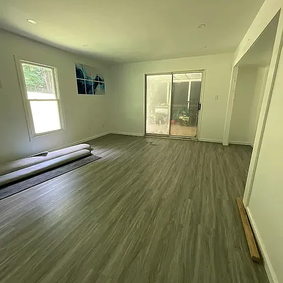 287 Seven Springs Mountain Rd — Photo 4