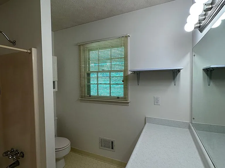 375 Segrest Cir — Photo 16