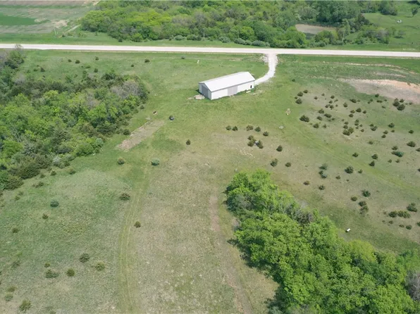 1671 S 56th Hwy, Promise City, IA 52583