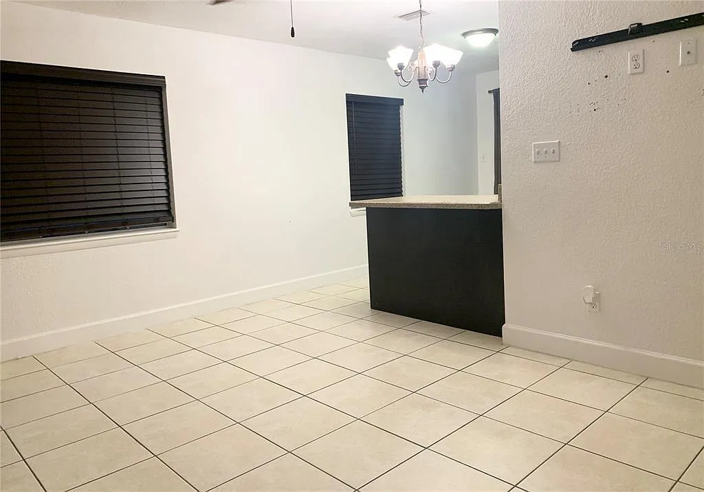 2 bed, 709 sqft, $1,700 — Photo 3