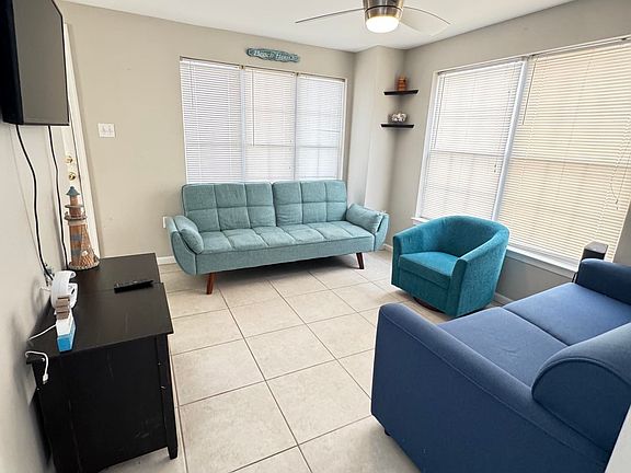 4th image of 209 E Bennett Ave APT 4