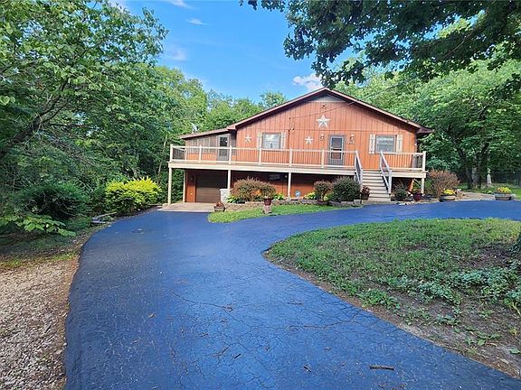 3rd image of 1228 Estates Ln