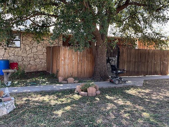 3rd image of 12237 Dove Creek Ln W