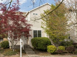 14987 SE Elm Park Dr, Clackamas, OR 97015