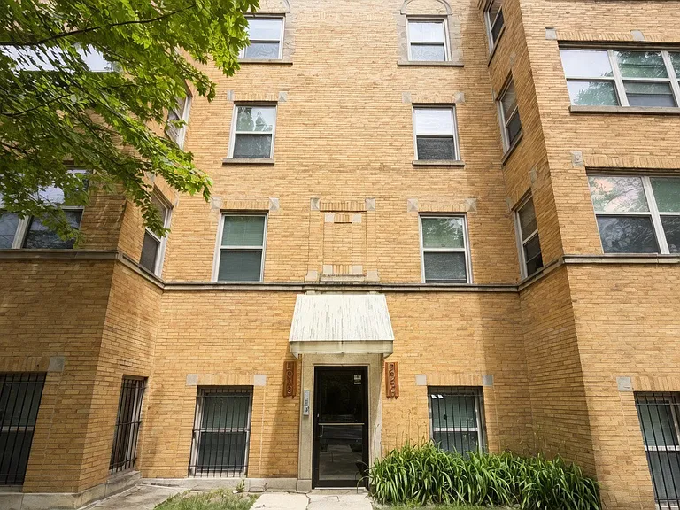2037 W Touhy Ave #2 — Photo 12