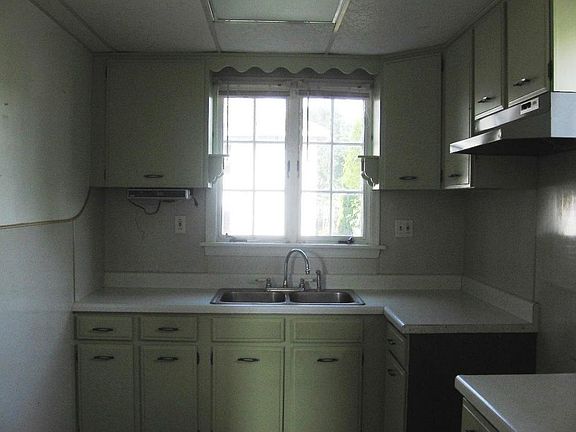 5th image of 301 Washington Ave