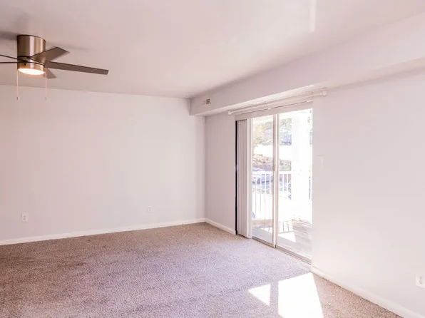 525 Burgoyne Rd Unit 13, Charlottesville, VA 22901