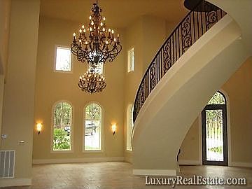 1st image of 533 Cortona Dr
