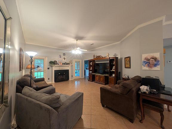 5th image of 1519 Winter Valley Dr