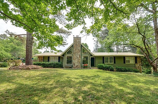 2nd image of 5646 Pinedale Cir