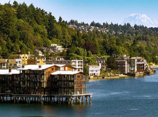 3717 Beach Dr SW APT 107, Seattle, WA 98116