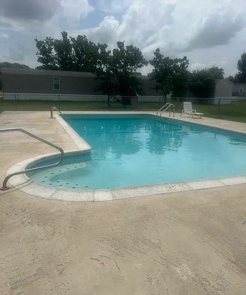 814 Morningside Dr — Photo 17