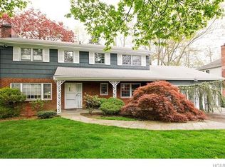 25 Parkfield Rd, Scarsdale, NY 10583