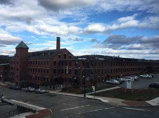 4 High St #4001, North Andover, MA 01845