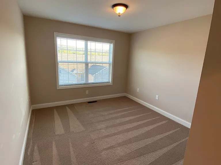 2171 Versailles Dr — Photo 8