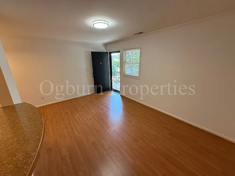 1310 Brookstown Ave — Photo 11