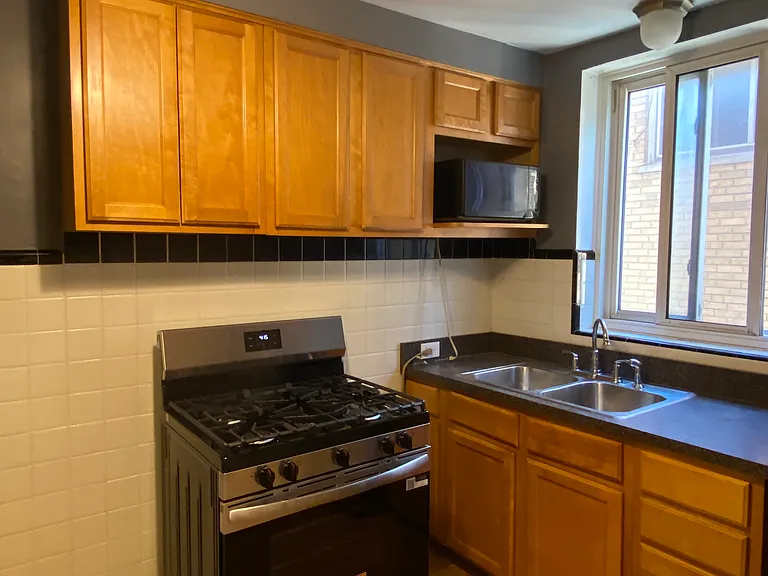 1112 N Harlem Ave — Photo 12