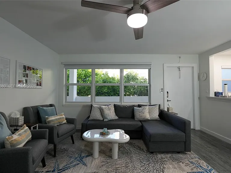 2870 NE 14th Street Cswy #303C — Photo 4