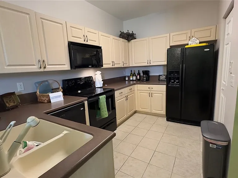 4327 Bellasol Cir #2721 — Photo 5