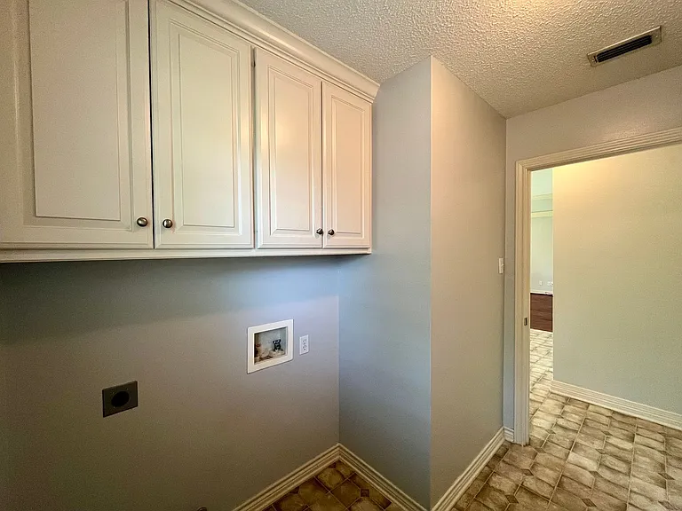 16780 Terrebonne Dr — Photo 11
