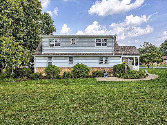 5th image of 1569 Woodlawn Dr