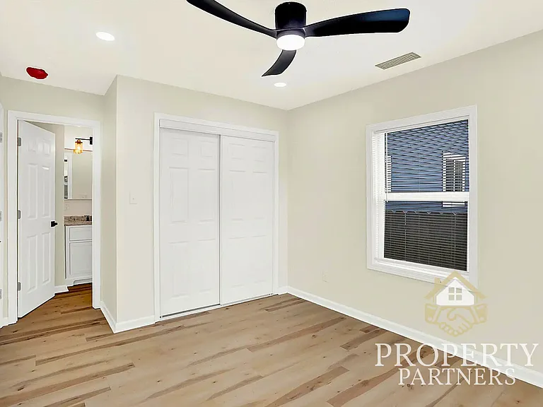 329 E Minnesota St #331 — Photo 8