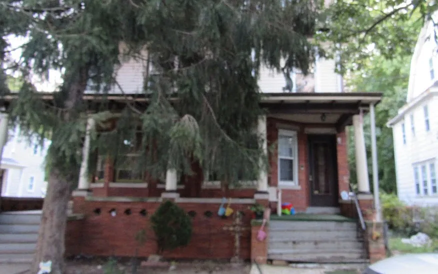 232 Hillcrest Ave photo 1