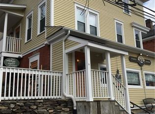 3 River St APT 3, Collinsville, CT 06019