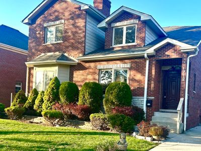 1712 Woodland Ave, Park Ridge, IL, 60068