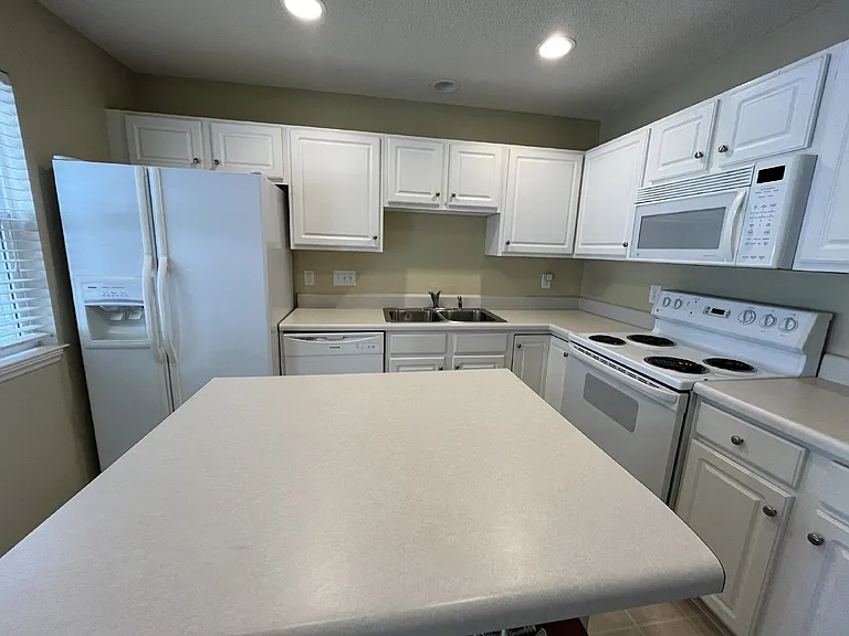 24 Sidney Marie Ct — Photo 5