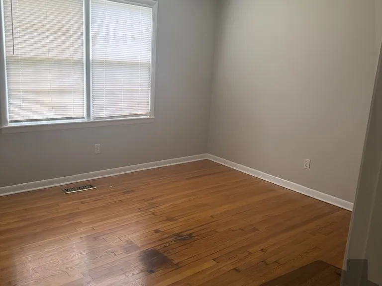 2150 Estaline Dr — Photo 11