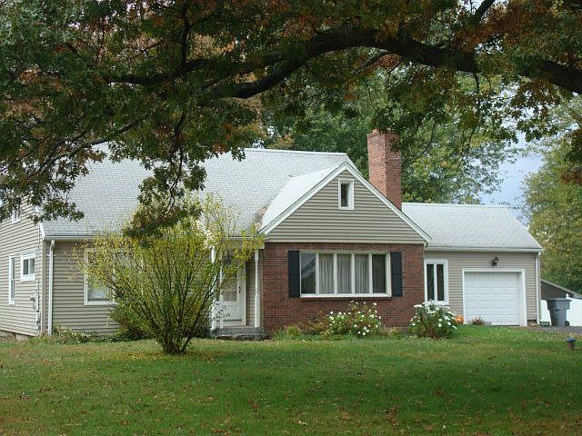 Cape Cod Style, Built 1959 1536 sq ft 6 rooms, 4 bedrooms, 2 full baths .47 ac