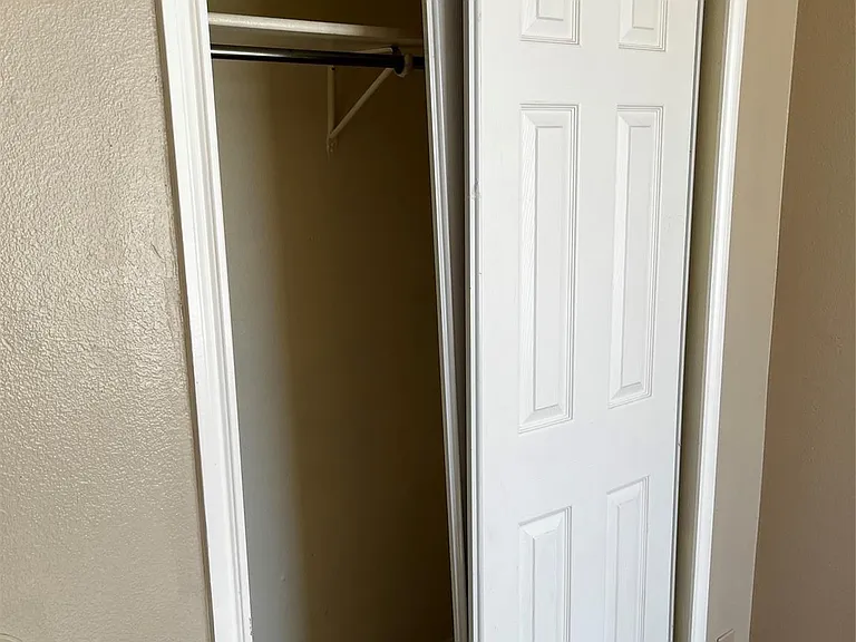 2209 Georgian Dr — Photo 9