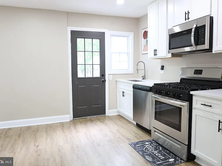 1316 Eastern Ave NE — Photo 29
