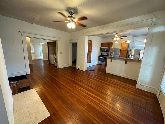 3rd image of 129 W 9th Ave #129