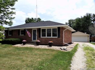 304 W North St, Abingdon, IL 61410