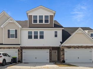 433 Hermon Dew Dr, Chesapeake, VA 23323