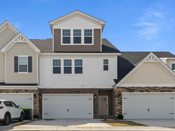 433 Hermon Dew Dr, Chesapeake, VA 23323