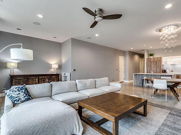 3rd image of 1444 N Western Ave #2
