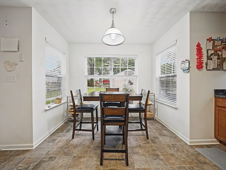 722 Dune St — Photo 7