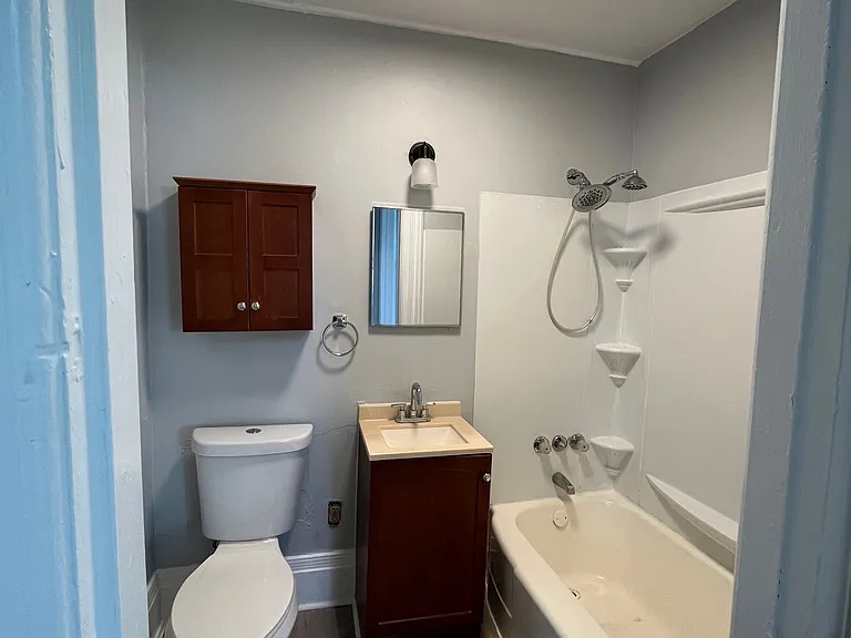324 Broad St #B — Photo 15