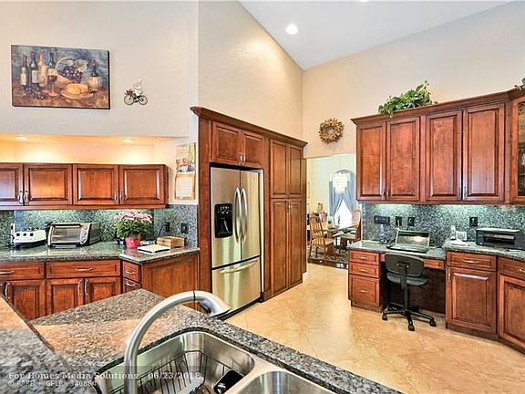4th image of 4837 Chardonnay Dr