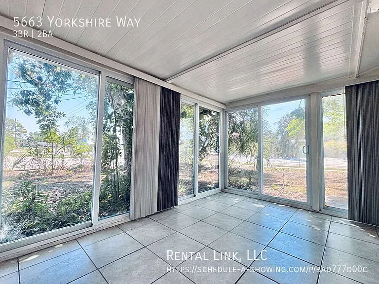 5663 Yorkshire Way — Photo 15